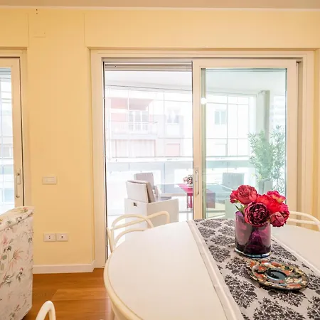 La Casa Di Carla شقة كالياري